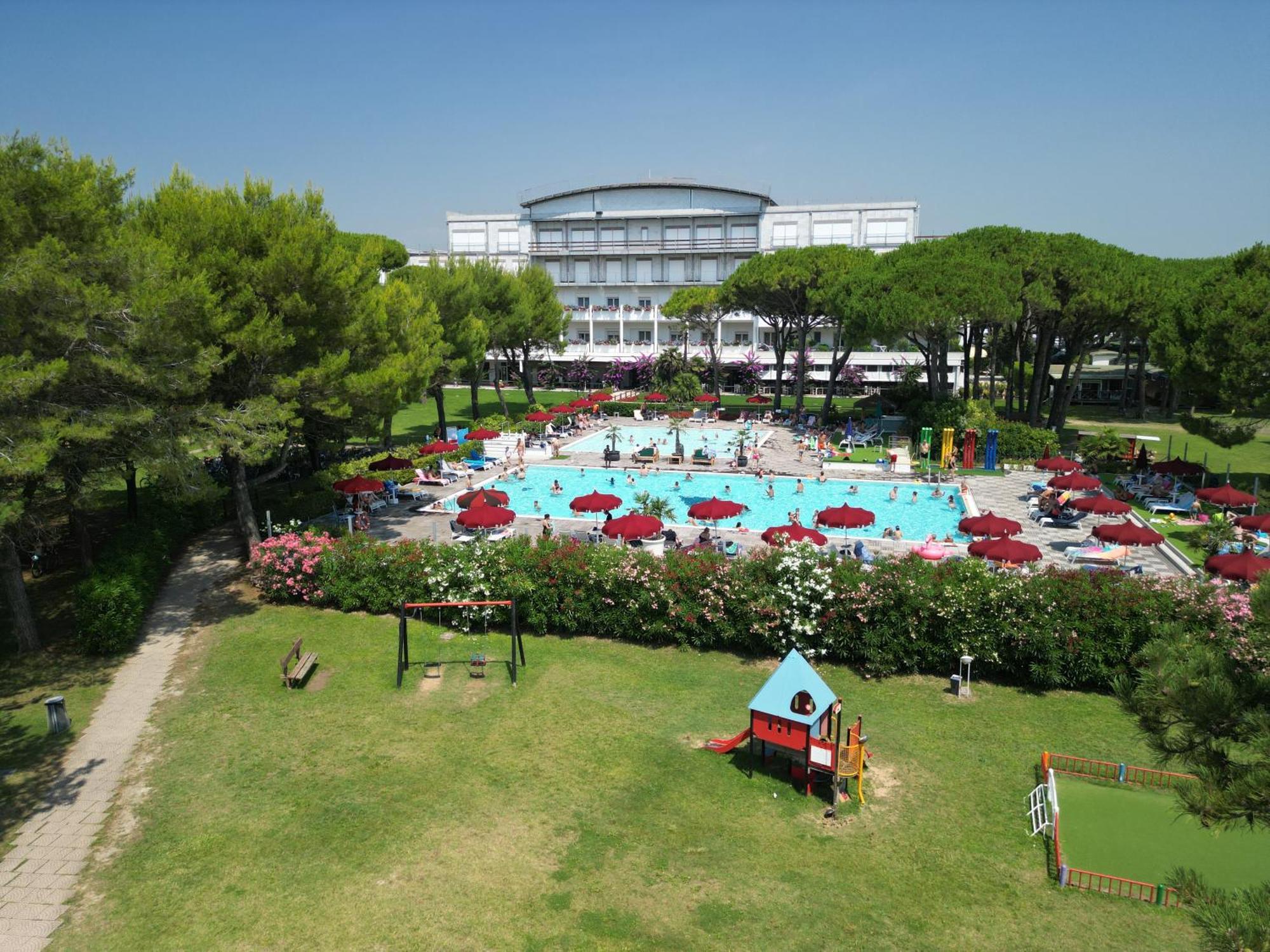 Il Tridente Hotel Bibione Exteriér fotografie